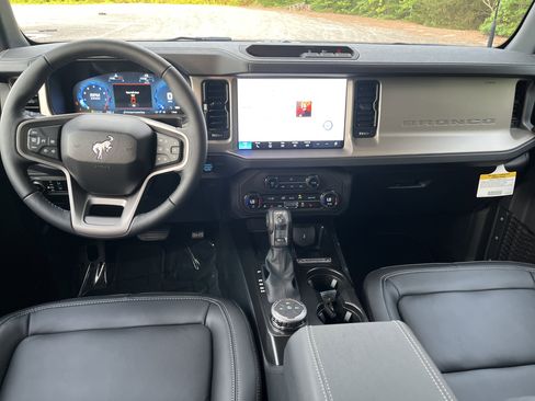 New 2026 Ford Bronco Outer Banks AWD/4WD image 22