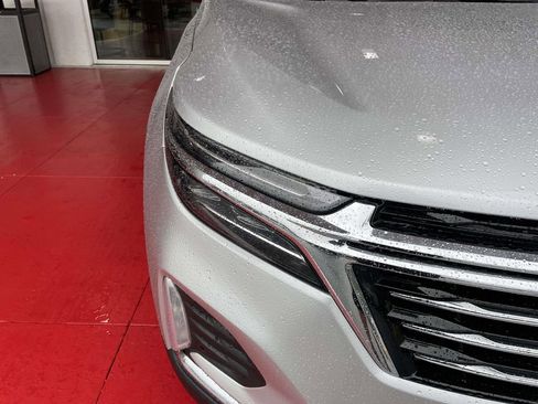 Used 2022 Chevrolet Equinox Premier image 17