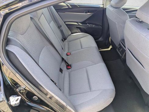 Used 2025 Toyota Camry LE image 19