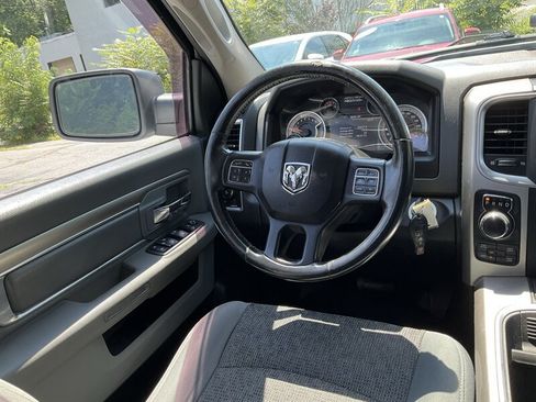Used 2019 RAM 1500 Big Horn AWD/4WD image 18