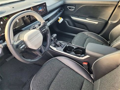 Used 2025 Kia K4 GT-Line image 9