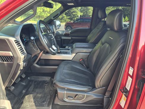 Used 2015 Ford F150 Platinum w/ Equipment Group 701A Luxury AWD/4WD image 14