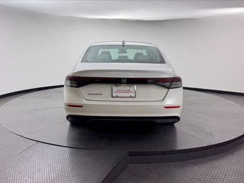 Used 2024 Honda Accord LX image 7
