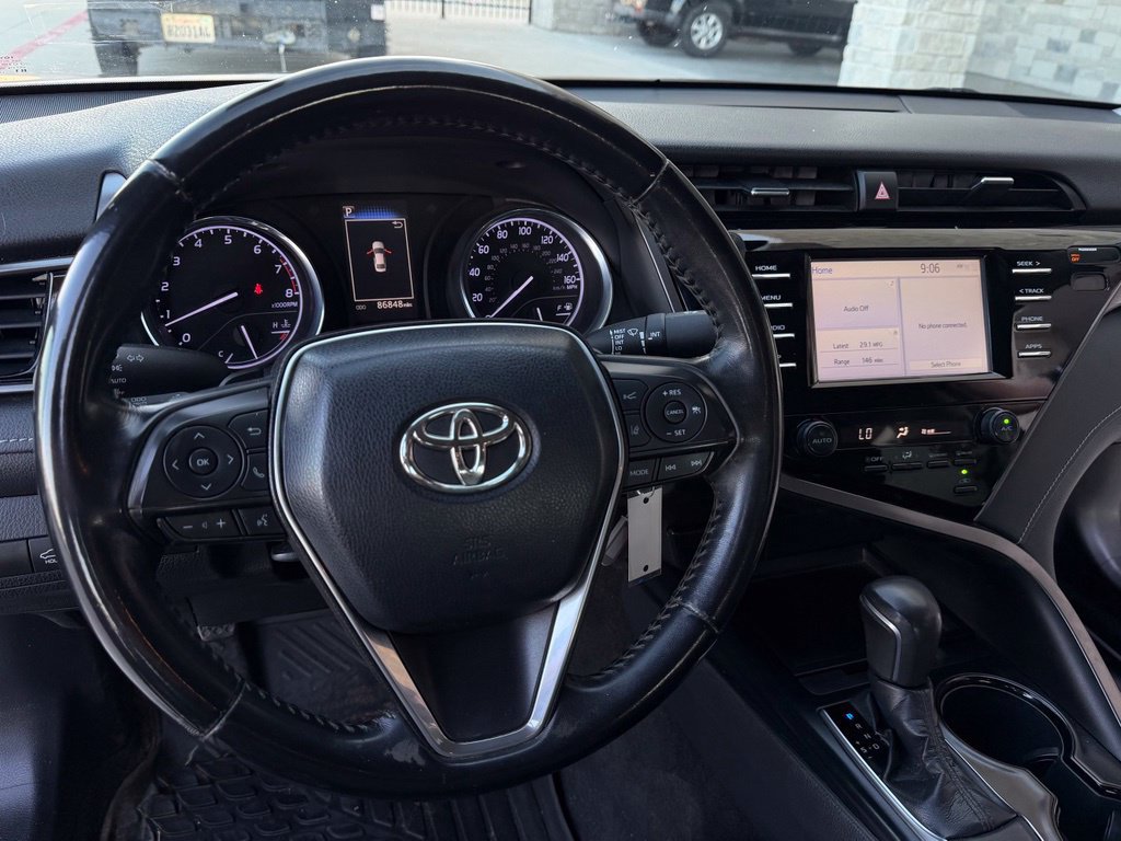 Used 2019 Toyota Camry SE FWD image 12