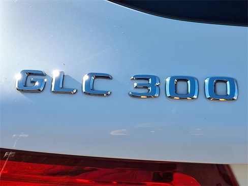 Used 2016 Mercedes-Benz GLC 300 w/ Premium Package image 30