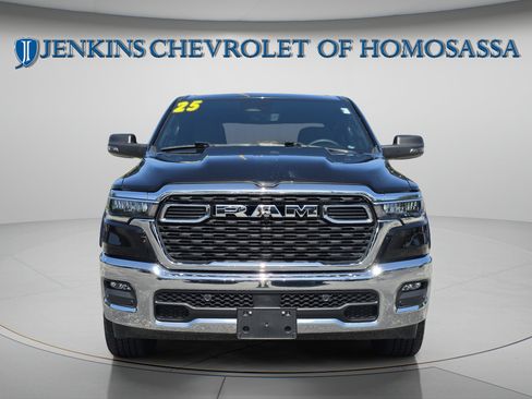 Used 2025 RAM 1500 Big Horn AWD/4WD image 11