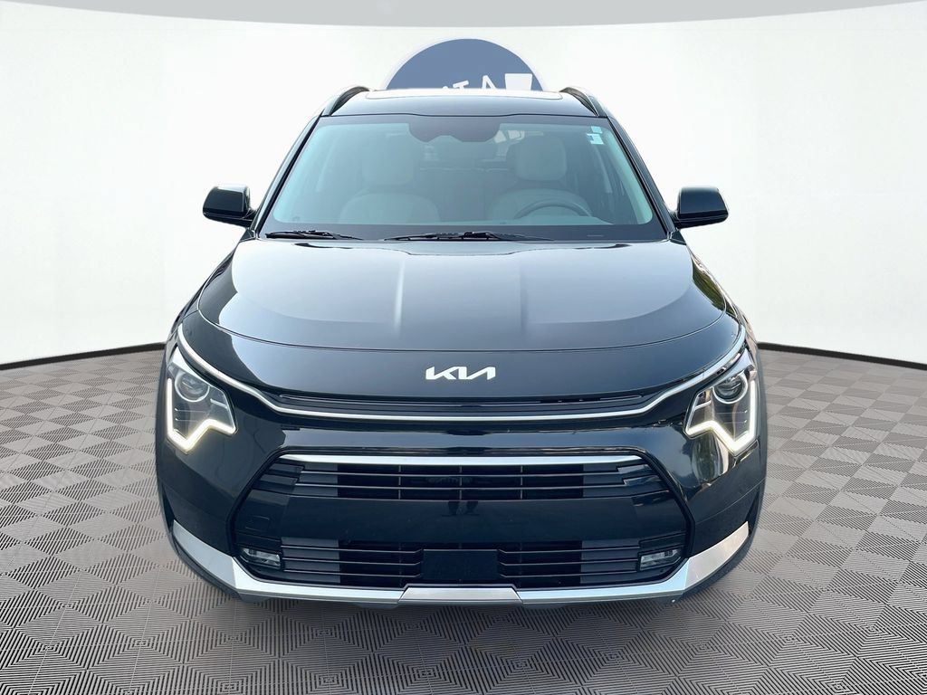 Certified 2024 Kia Niro EX Touring FWD image 2
