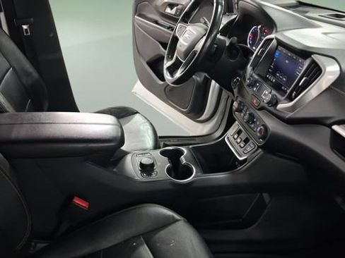 Used 2020 GMC Terrain SLT FWD image 13