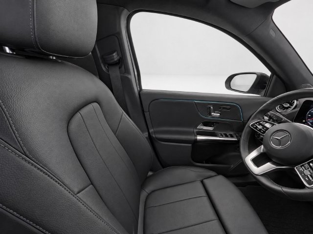Used 2021 Mercedes-Benz GLA 250 4MATIC image 18