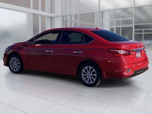 Used 2019 Nissan Sentra SV image 4
