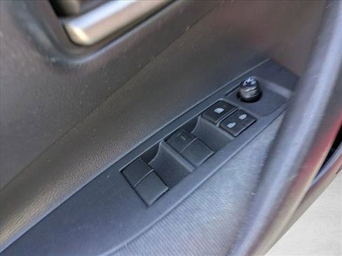 Used 2020 Toyota Corolla LE image 12