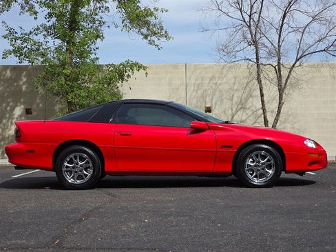 Used 2002 Chevrolet Camaro Z28 w/ Preferred Equipment Group 2 RWD image 11