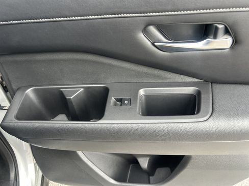 Used 2022 Nissan Pathfinder SL w/ SL Premium Package FWD image 44
