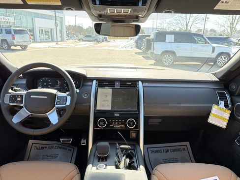 New 2026 Land Rover Discovery Dynamic SE AWD/4WD image 19