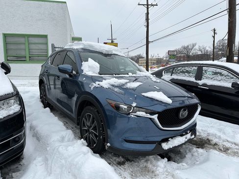 Used 2018 MAZDA CX-5 Touring w/ Preferred Equipment Package image 1