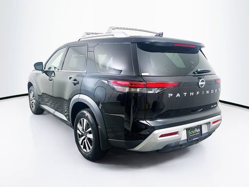 Used 2023 Nissan Pathfinder SL AWD/4WD image 5