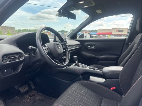 Used 2024 Honda HR-V Sport image 6