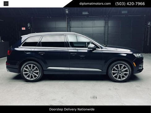 Used 2017 Audi Q7 3.0T Premium Plus w/ Premium Plus Package AWD/4WD image 7