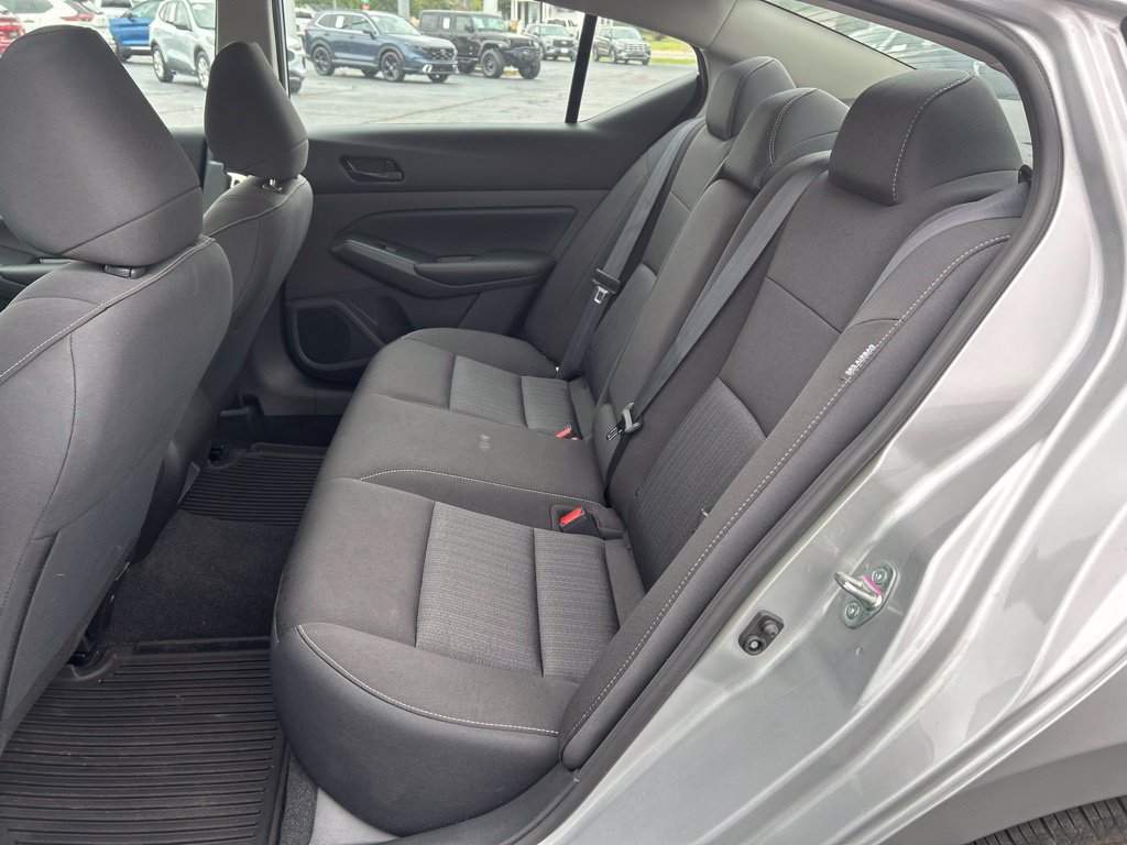 Used 2023 Nissan Altima 2.5 S FWD image 11