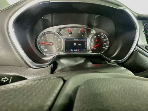 Used 2025 Chevrolet Blazer LT FWD image 19