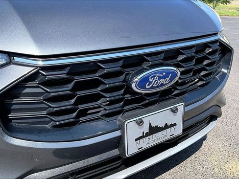 Used 2025 Ford Escape ST-Line FWD image 32
