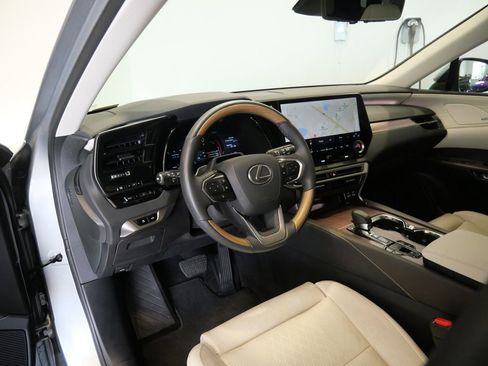 Certified 2025 Lexus RX 350 AWD w/ Convenience Package image 13
