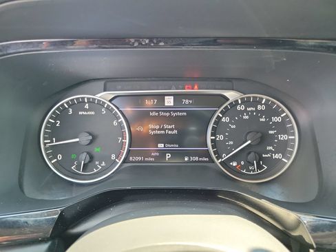 Used 2022 Nissan Pathfinder SL AWD/4WD image 26