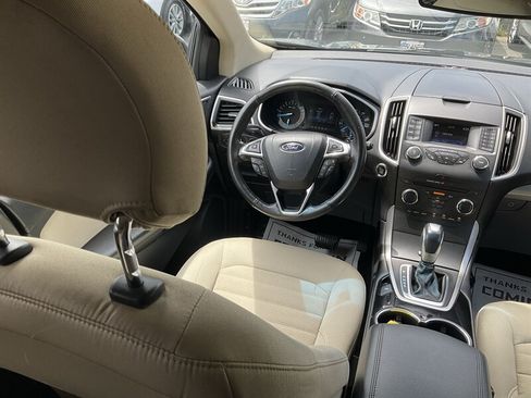 Used 2015 Ford Edge SEL FWD image 18