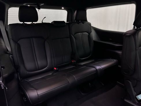 New 2026 Jeep Grand Wagoneer 4WD image 16