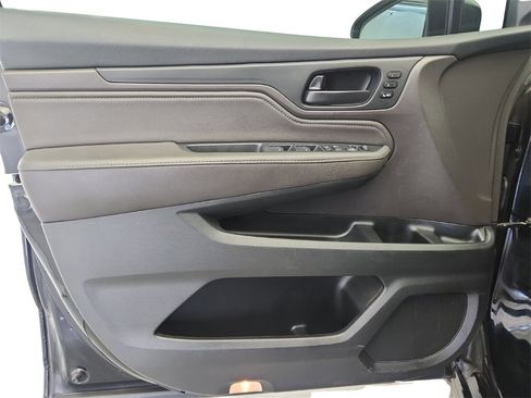 Used 2018 Honda Odyssey Touring image 23