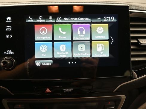 Used 2020 Honda Pilot Touring image 7