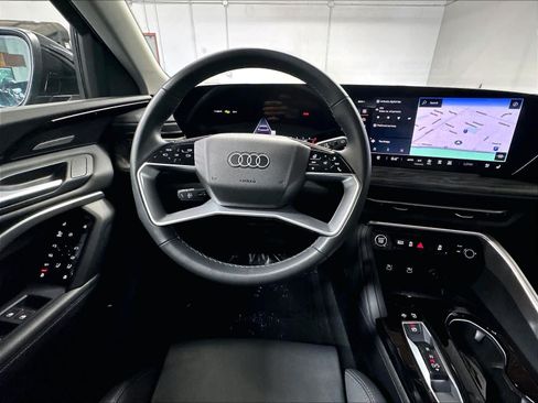 Certified 2025 Audi Q5 Prestige AWD/4WD image 8