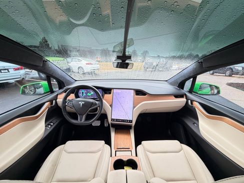 Used 2020 Tesla Model X Performance image 38