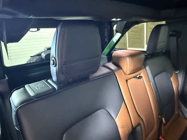 Used 2024 Ford Bronco Outer Banks AWD/4WD image 59
