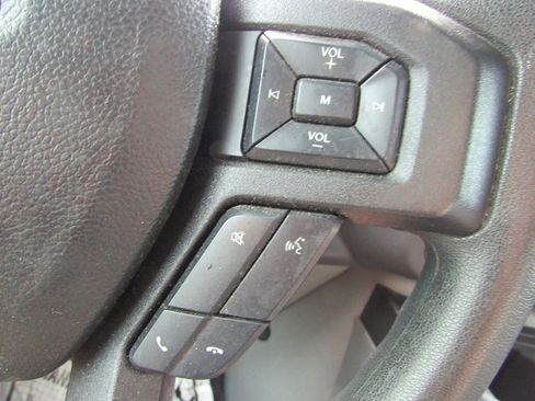 Used 2023 Ford E-450 and Econoline 450 Super Duty w/ Power Windows & Locks Group RWD image 33