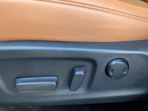 Used 2022 Lexus RX 450h AWD w/ Premium Package image 22