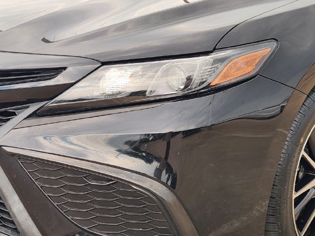 Used 2022 Toyota Camry SE w/ Convenience Package FWD image 6