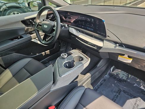 New 2026 Cadillac Optiq Sport 1 AWD/4WD image 10