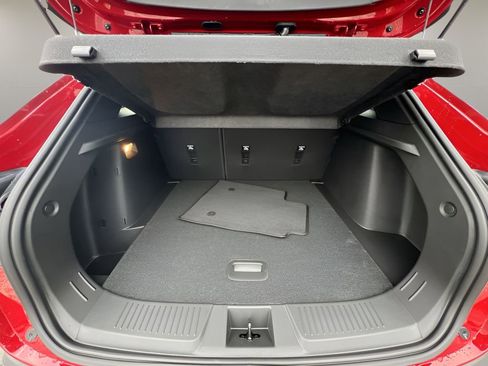 New 2026 Chevrolet Trax RS w/ Sunroof Package image 24