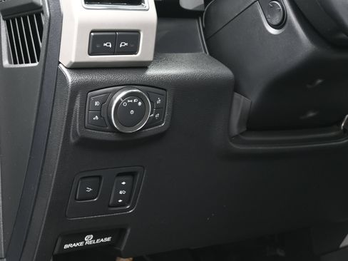 Used 2021 Ford F250 Lariat AWD/4WD image 23