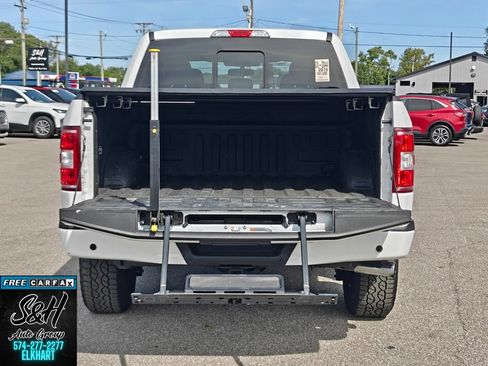 Used 2019 Ford F150 XLT w/ Equipment Group 302A Luxury AWD/4WD image 16