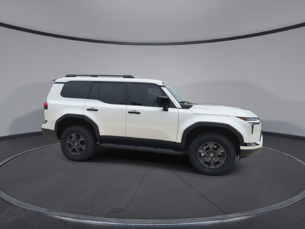 Used 2025 Lexus GX 550 AWD/4WD image 2