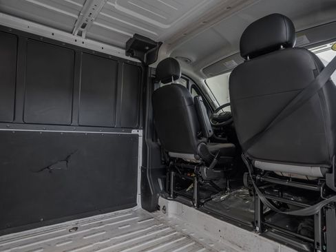 Used 2025 RAM ProMaster 2500 w/ Convenience Group FWD image 27