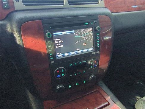 Used 2014 Chevrolet Tahoe LTZ image 12