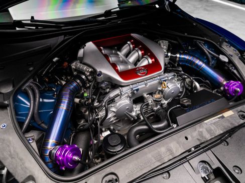 Used 2013 Nissan GT-R Black Edition AWD/4WD image 36