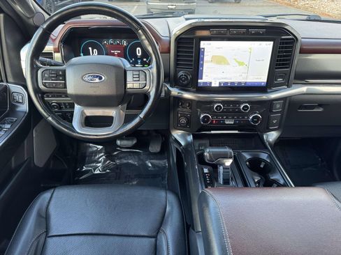 Used 2022 Ford F150 Lariat w/ Max Trailer Tow Package image 10