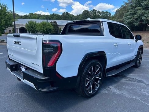 Used 2025 GMC Sierra EV Denali AWD/4WD image 23