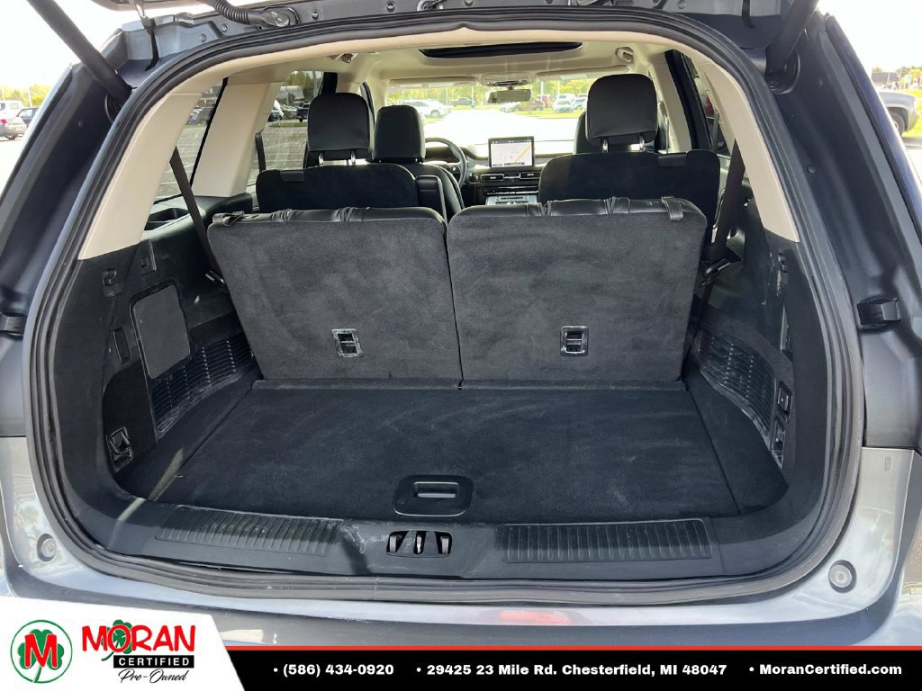 Used 2023 Lincoln Aviator AWD w/ Premium Package image 12
