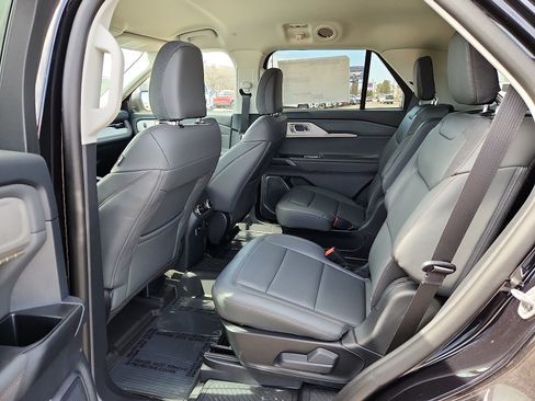 New 2026 Ford Explorer Active w/ Active Comfort Package image 9