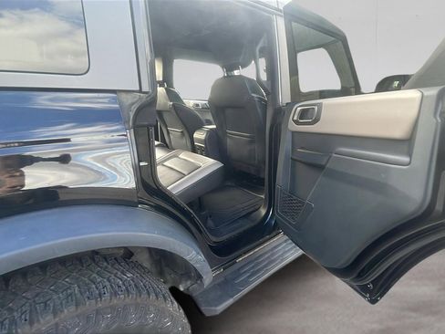 Used 2024 Ford Bronco Wildtrak image 23